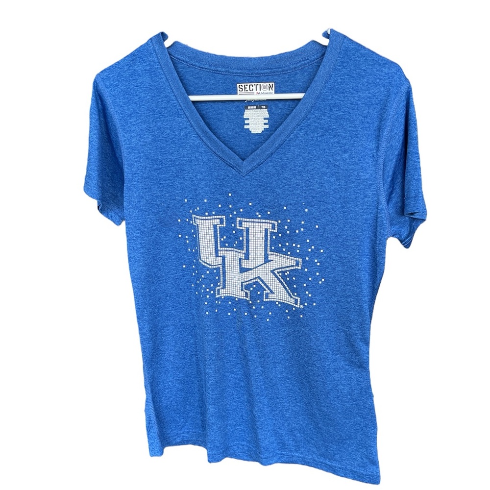 University of Kentucky screen print v-neck tshirt